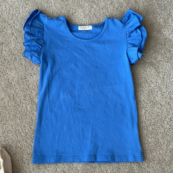 2 Adorable Essentials ruffle sleeve tops 8 - Picture 3 of 4
